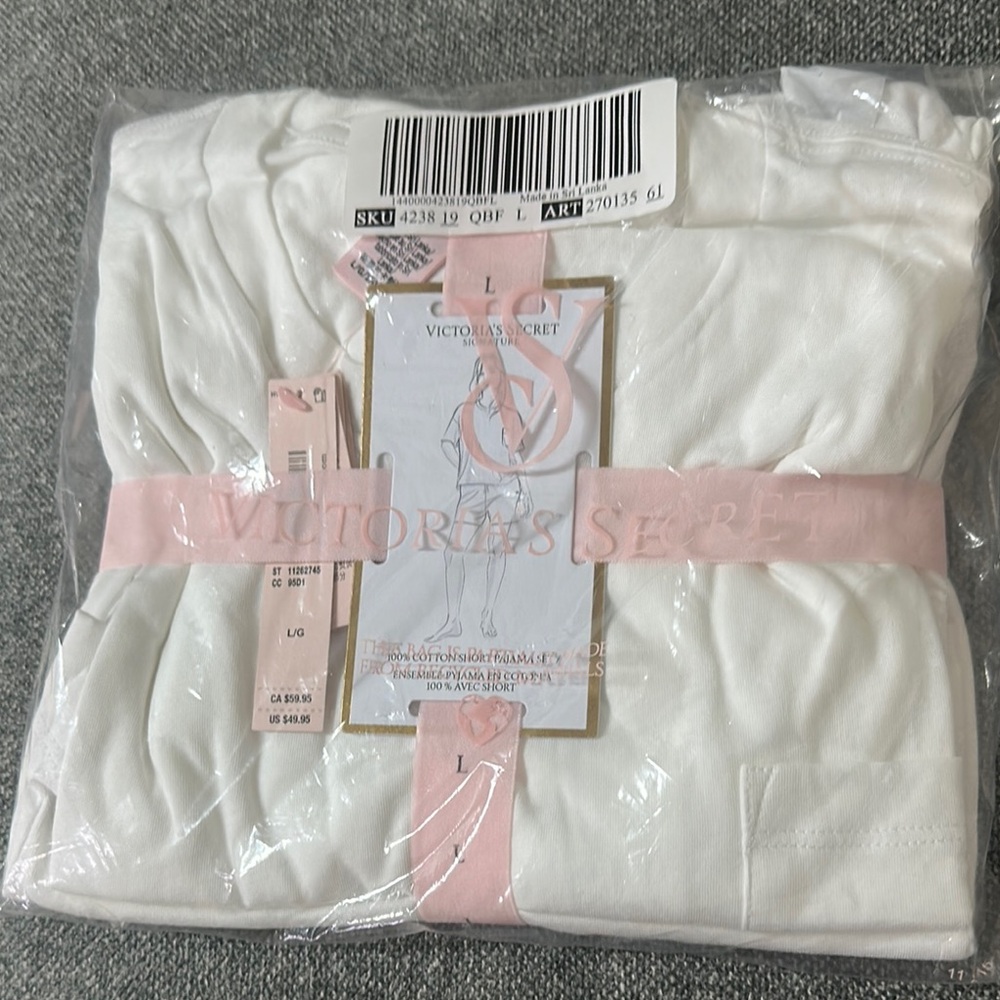 VICTORIA'S SECRET
100% Cotton Short Pajama Set